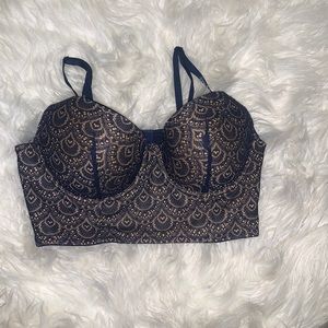 * NWOT * Navy Blue Lace Bra 36C